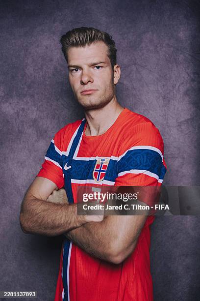 【W杯】ノルウェーFWフリーのハーランドにパスを出さず独り占めシュートで自爆。海外の反応「これは擁護できない」
